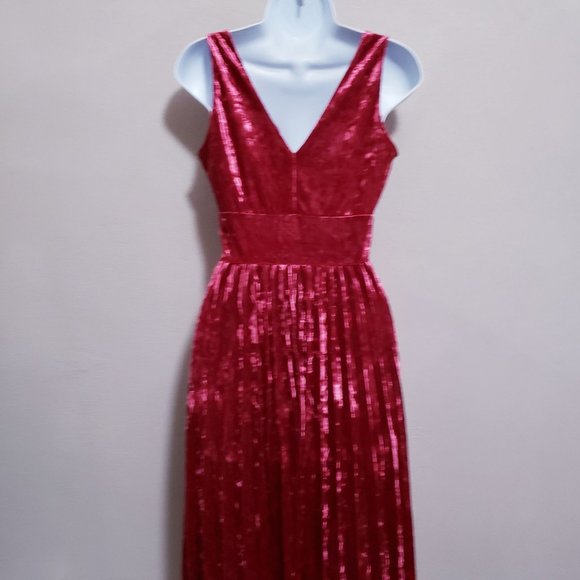 3/$30! Modcloth Splendorous Spree Pink Crushed Velvet Pleated Dress - Picture 3 of 12